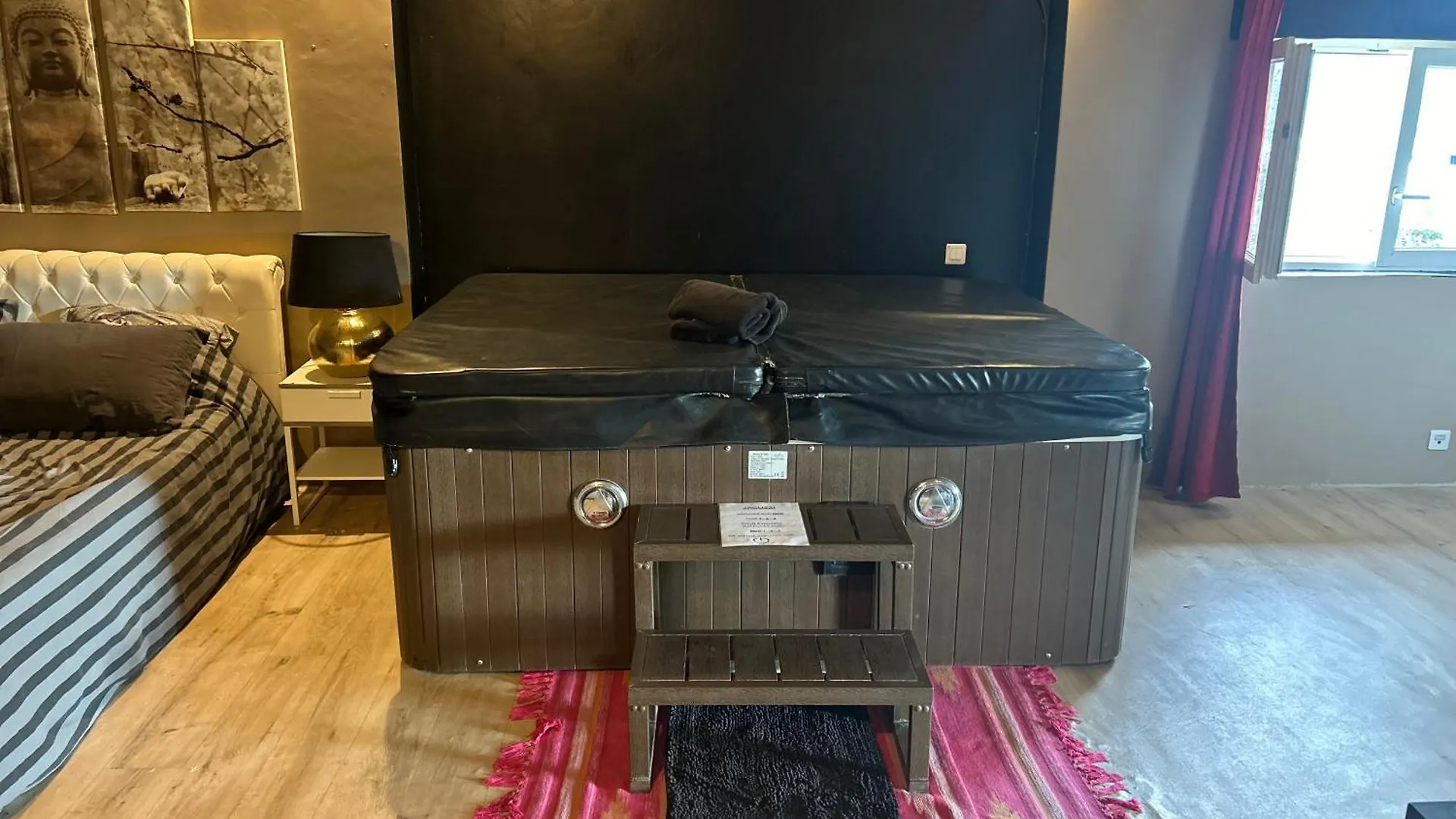 Hodinový hotel Loveroom Et Secretroom Gardanne